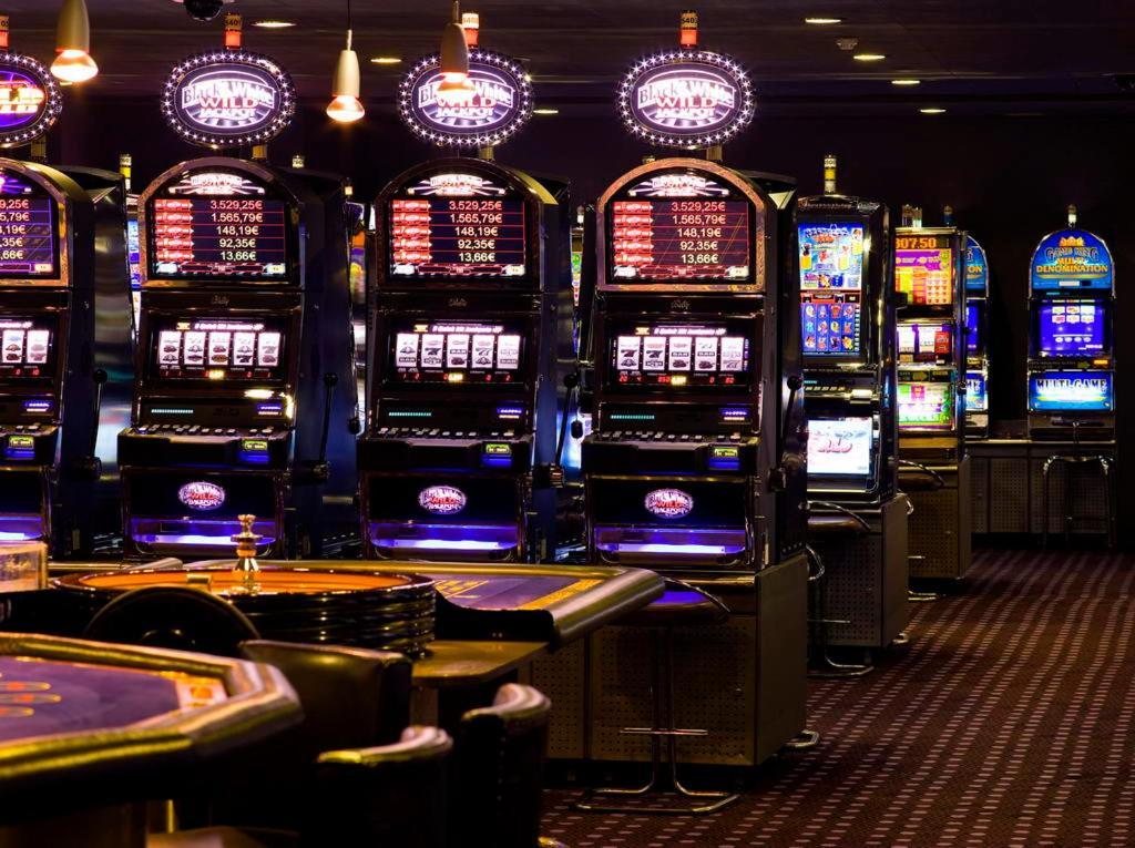 Algarve Casino Hotel Portimao Luaran gambar Casino Slots