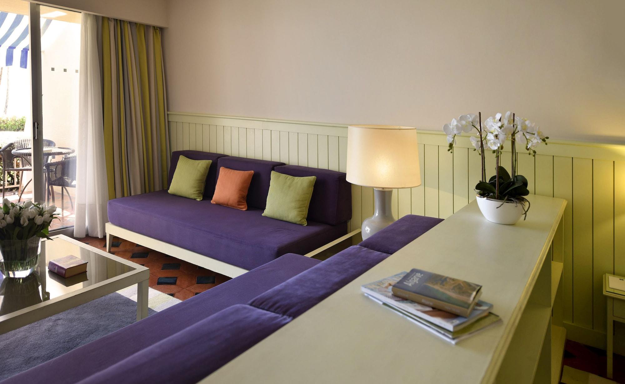 Algarve Casino Hotel Portimao Luaran gambar A room at the hotel