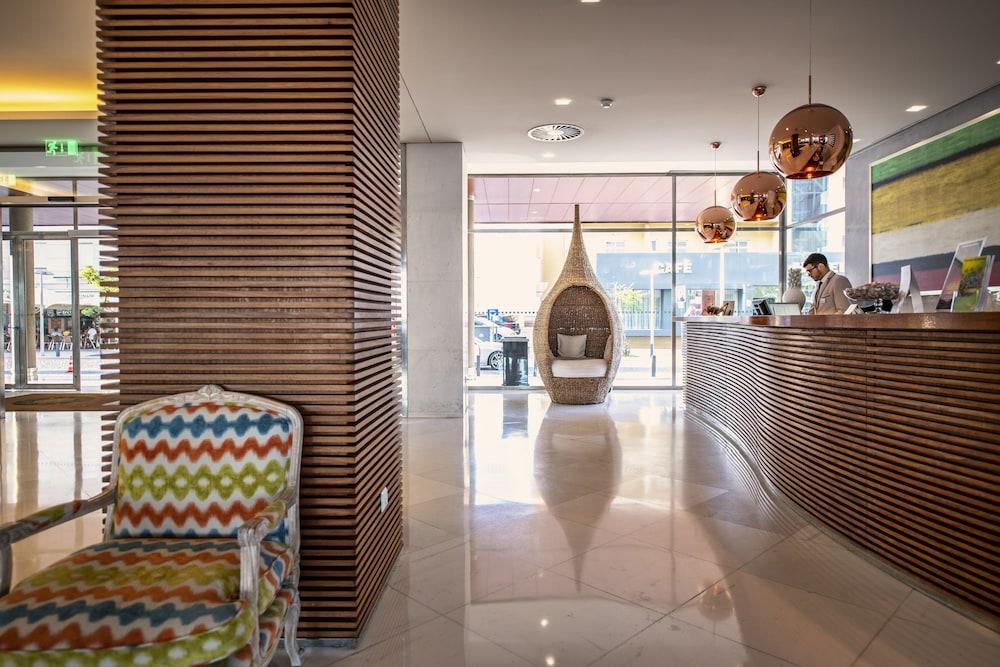 Algarve Casino Hotel Portimao Luaran gambar The lobby of the hotel