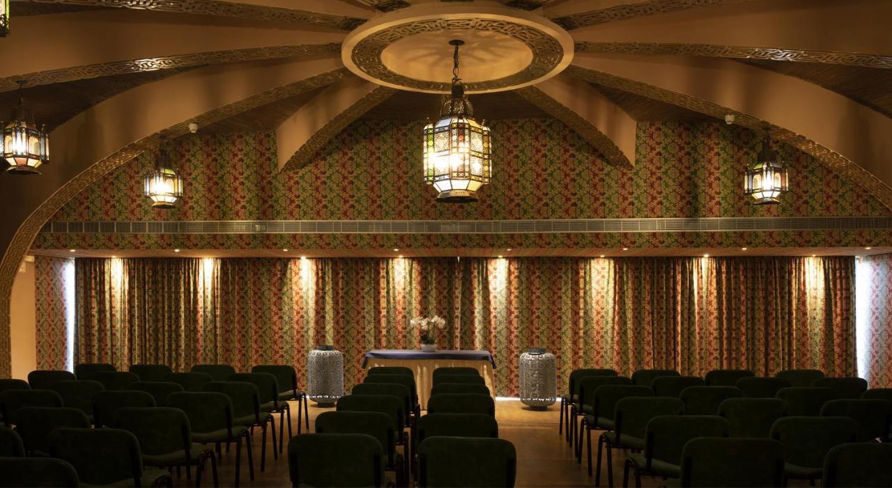 Algarve Casino Hotel Portimao Luaran gambar The interior of the synagogue