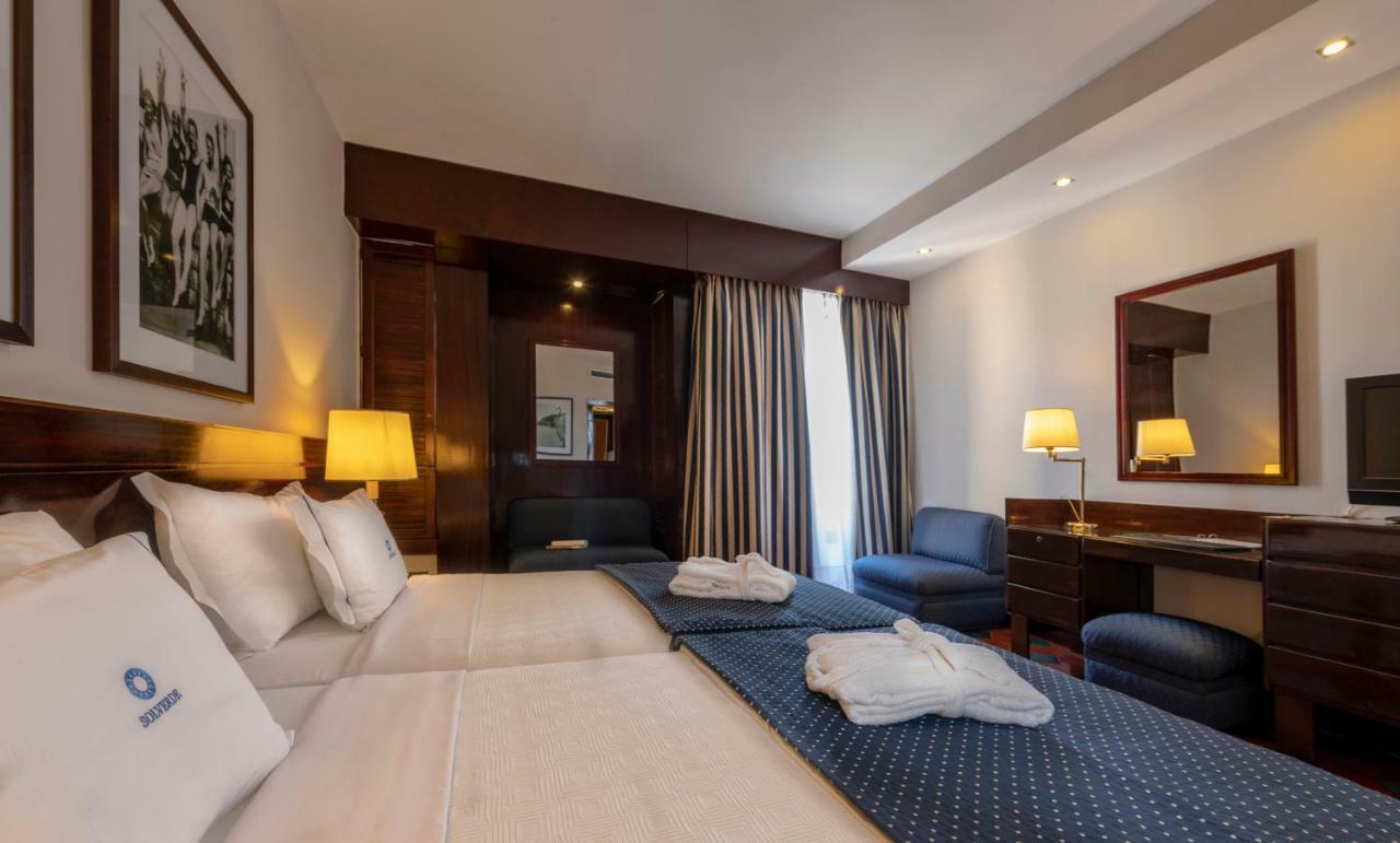 Algarve Casino Hotel Portimao Luaran gambar A room at the hotel