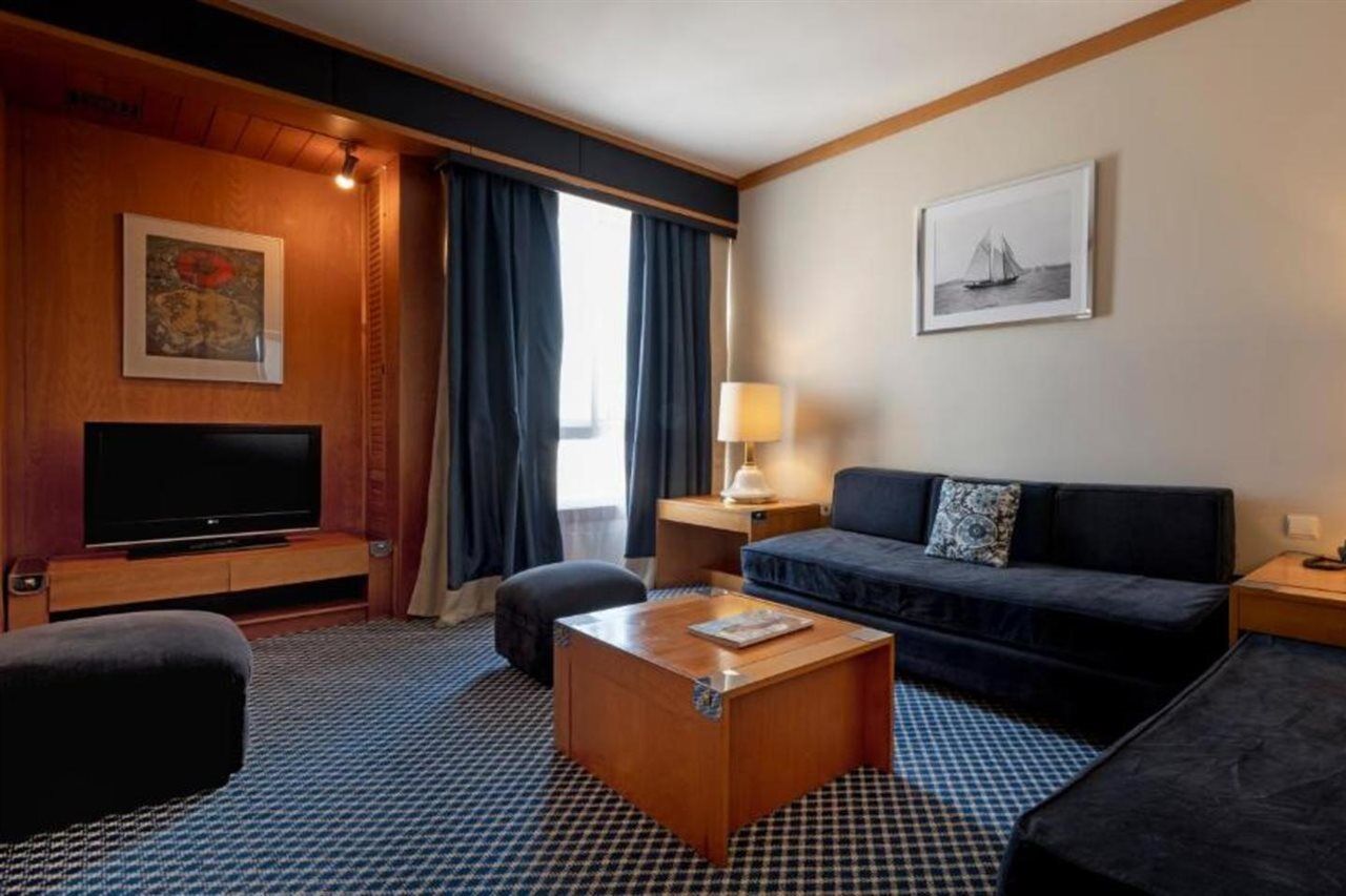 Algarve Casino Hotel Portimao Luaran gambar Living room